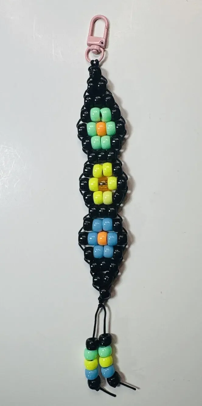 Handmade Beaded Keychain Charm – Colorful Floral Design – Bag Charm Accessory